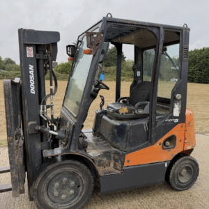 Doosan 2 Tonne Diesel forklift truck Container Spec