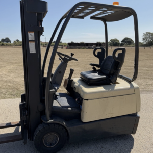 Crown 1.6 Tonne Electric forklift truck Container Spec